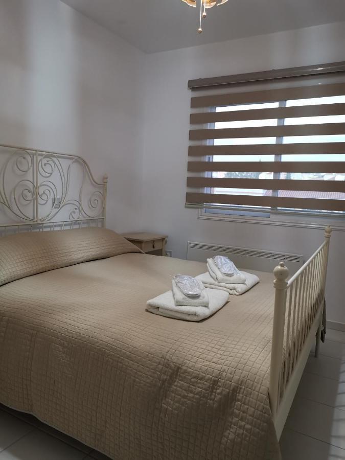 Iris Village, Near Kings Avenue Mall - By Imh Travel & Tours Paphos Exterior photo