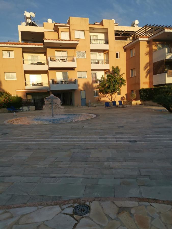 Iris Village, Near Kings Avenue Mall - By Imh Travel & Tours Paphos Exterior photo