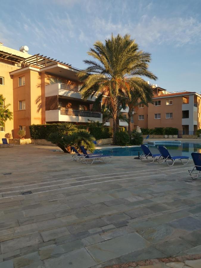 Iris Village, Near Kings Avenue Mall - By Imh Travel & Tours Paphos Exterior photo
